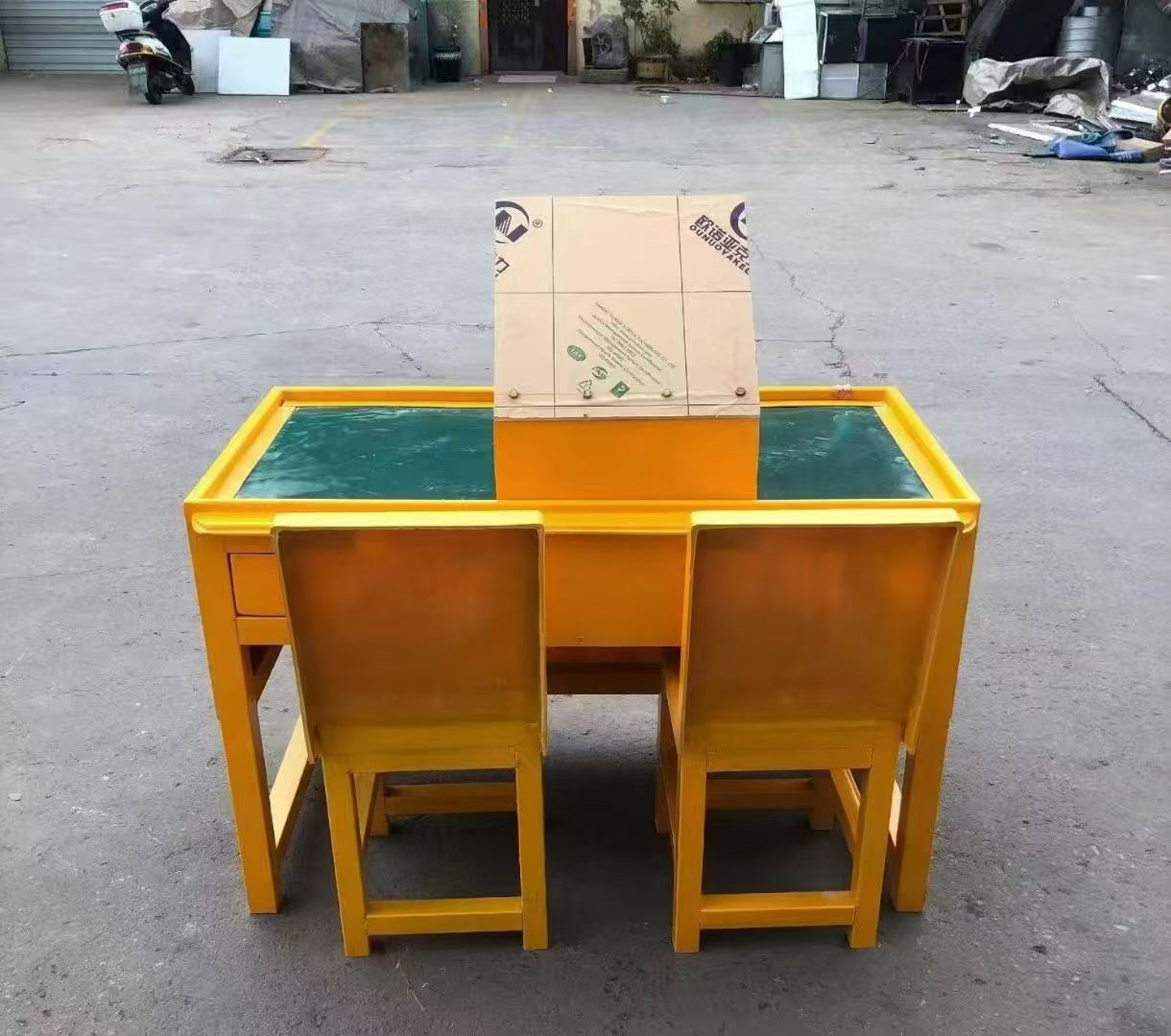 阿拉山口防静电导通桌井下煤矿火工品发放桌：危险品流转的安全守护者